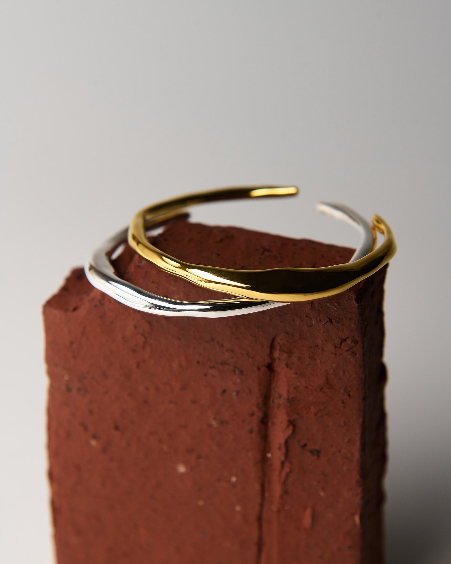 Fissure Gold Bracelet